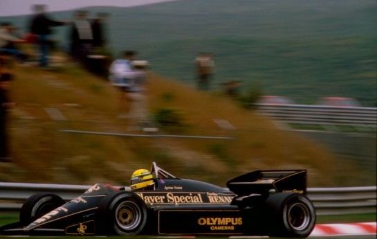 Legende der Leidenschaft: Renaults Formel-1-Geschichte ist auch eine ihrer erfolgreichen Kunden-Programme. Ganz am Anfang siegte damit Ayrton Senna. - Sennas Sieg mit Renault