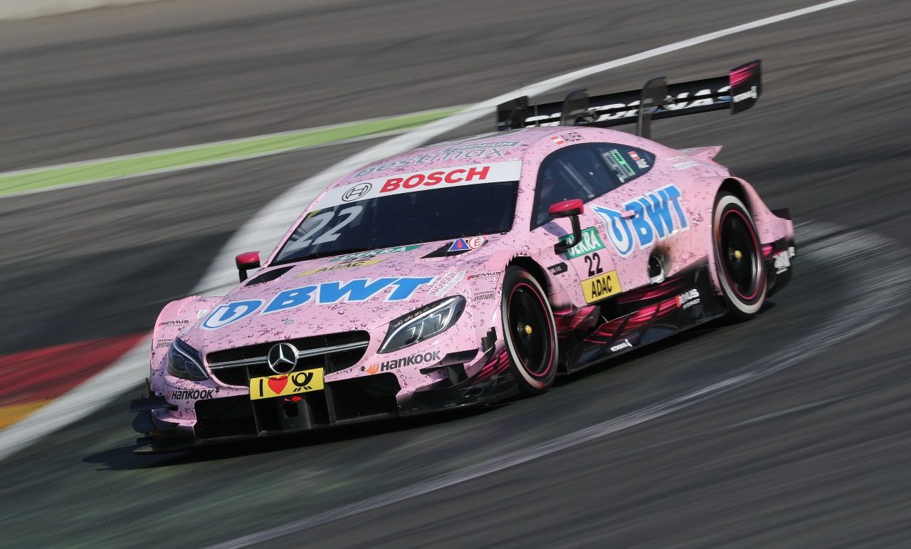 Drei Siege und zwei Überholmanöver, die in den Köpfen der Fans bleiben werden: Der junge Tiroler Lucas Auer war der spektakulärste Fahrer der DTM-Saison 2017 – und der bestplatzierte Mercedes-Werkspilot.