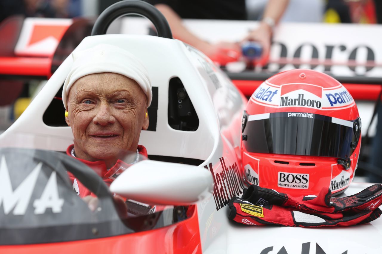 2015 fuhr Niki noch einmal mit seinem McLaren an der Stätte des Triumphes, der mittlerweile Red Bull Ring heißt.
