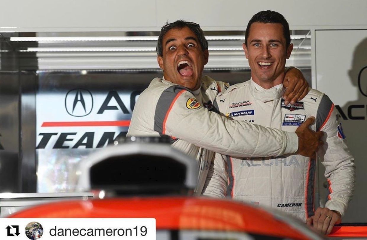Doch urplötzlich hat auch Juan Pablo Montoya (hier mit seinem Teamkollegen Dane Cameron) Chancen auf das begehrte Triple.