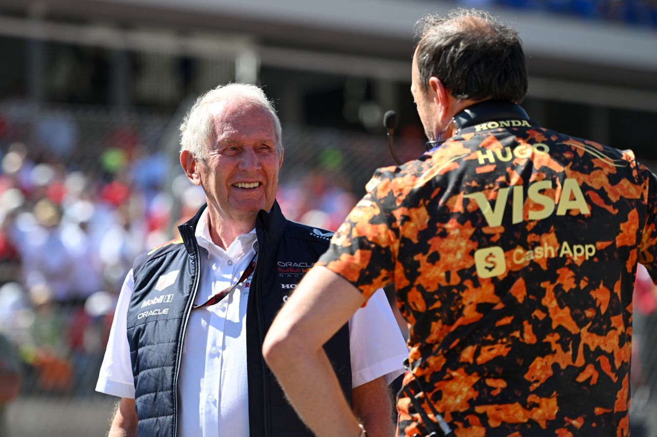 Marko mit Racing Bulls Erfolgsteam Peter Bayer, einem aufstrebenden Mann im Red-Bull-Universum.