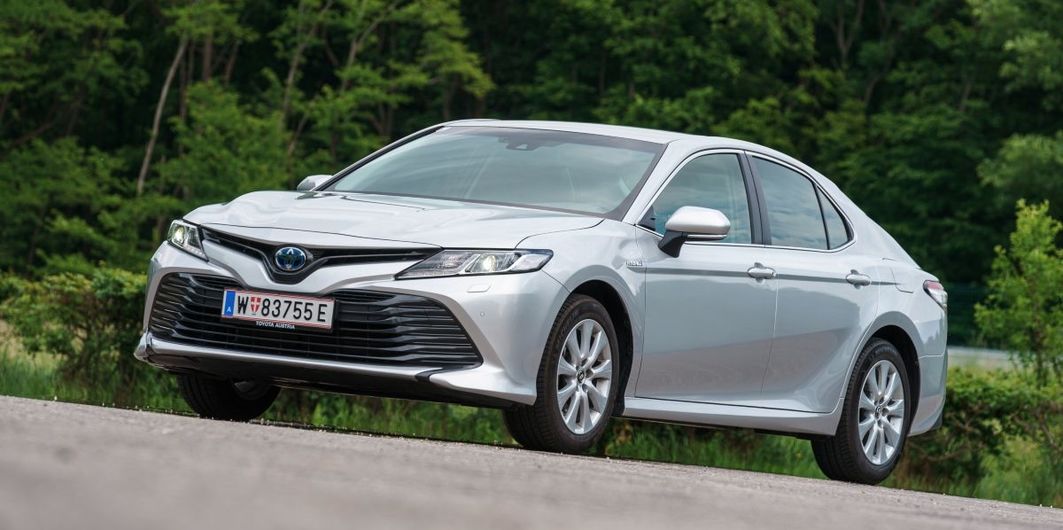 INTENSIV-TEST: TOYOTA CAMRY 2,5 HYBRID