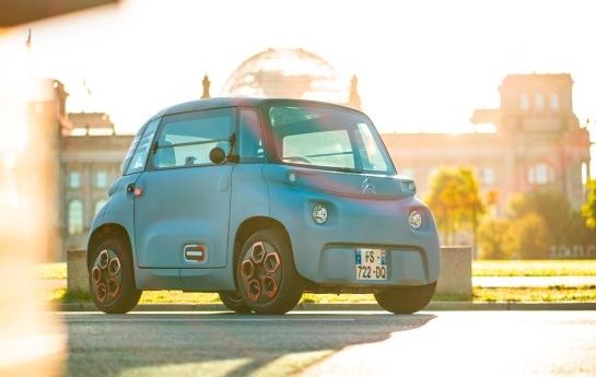 Wieder einmal gibt die nonchalante Kreativität von Citroën der Mobilität eine neue Richtung. - Bio-Zitronen  zum Handypreis