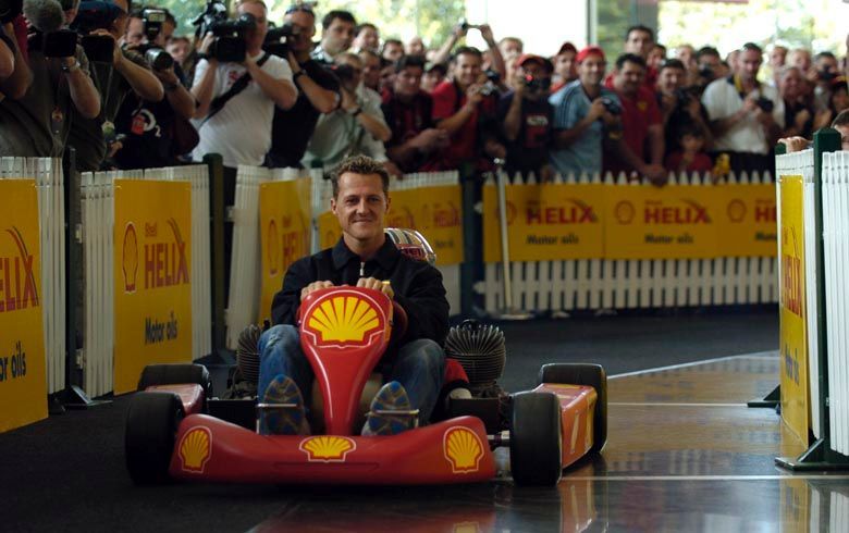 Michael Schumacher hat Mick seit dessen Kart-Debüt unterstützt. Allerdings nicht so offensiv, wie das etwa sein Freund Jos Verstappen mit seinem Sohn Max getan hat.