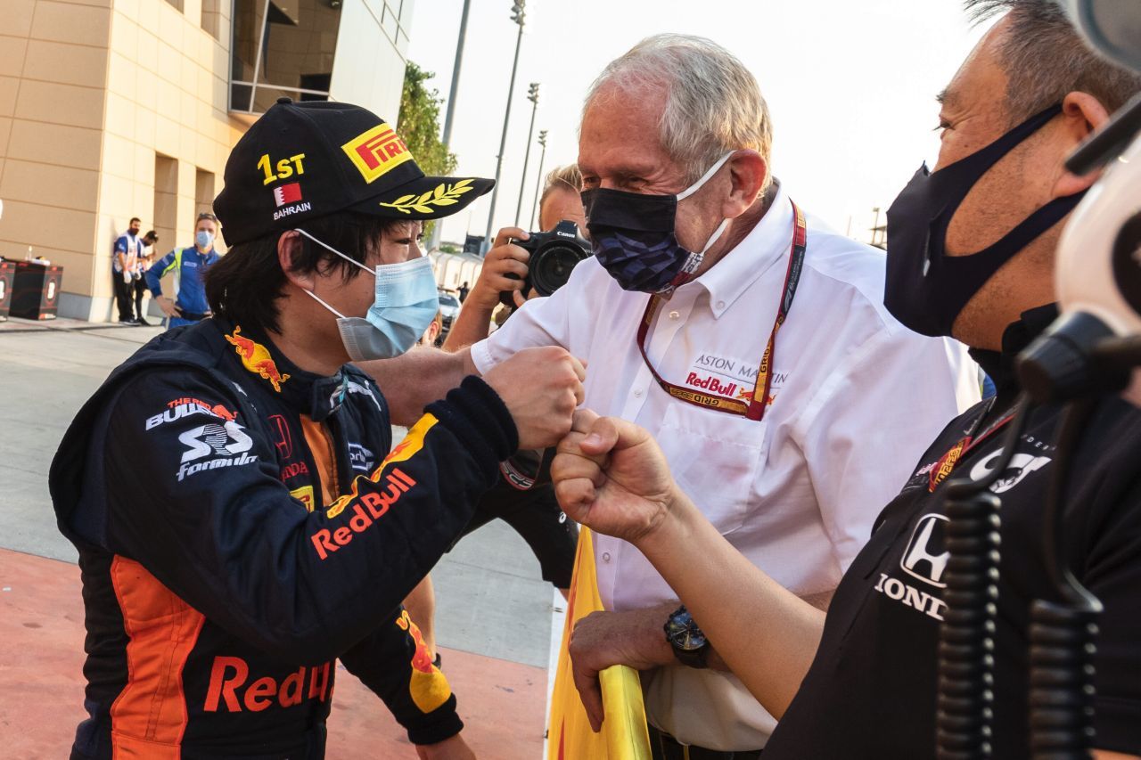 Formel-2-Sieg in Sakhir 2020: Dr. Helmut Marko gratuliert seinem Honda-Junior Yuki Tsunoda begeistert
