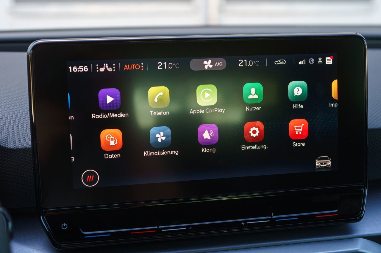 Automobile Digitalisierung auf Top-Niveau: Tempo, Anmutung und Funktionen des Multimedia-System gehen jetzt in Richtung Smartphone.