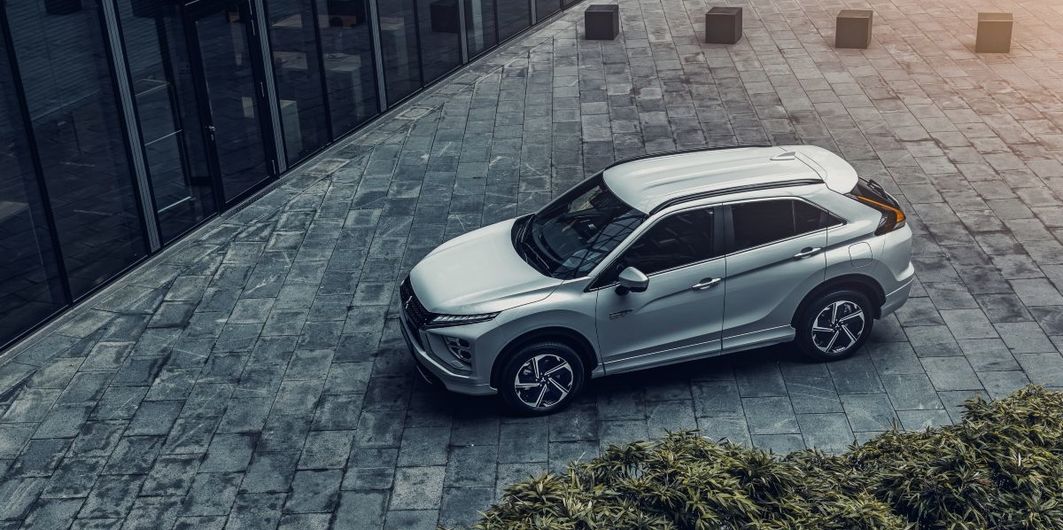 VORSTELLUNG: MITSUBISHI ECLIPSE CROSS PLUG-IN HYBRID