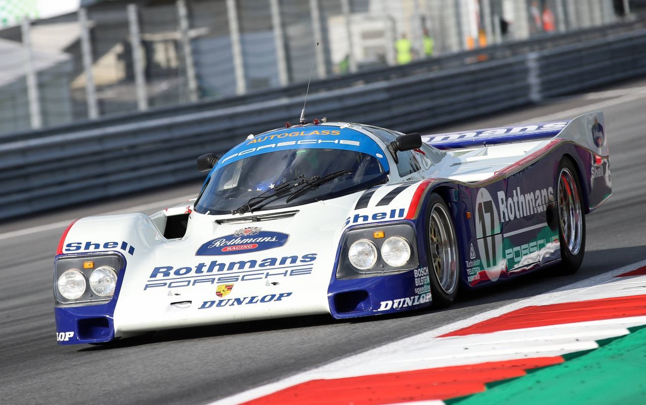 Ein absoluter Klassiker: Der Rothmans-Porsche, mit dem Stuck zwei Mal in Le Mans gewinnen konnte.