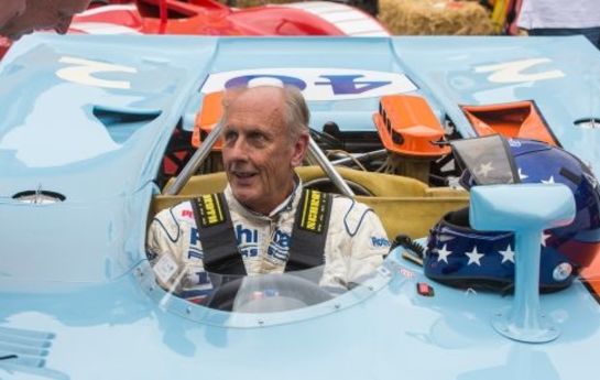 Hans-Joachim Stuck ist einer der erfolgreichsten Rennfahrer der Welt. Was hält die Legende in Bewegung? - Strietzel Stuck, Legende im Ennstal