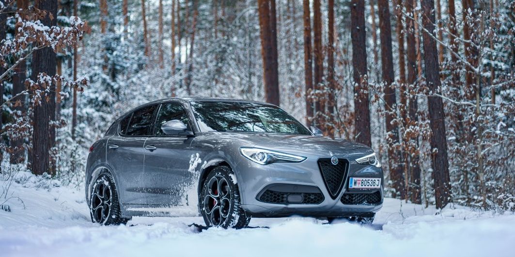 TEST: ALFA Q4 ALLRADANTRIEB IM STELVIO