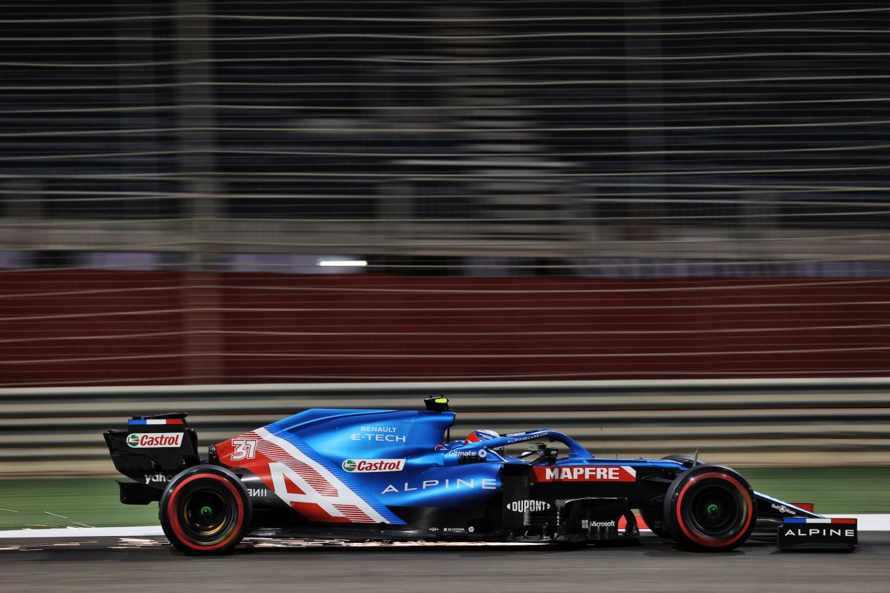 Alpine: 14 Fernando Alonso, 31 Esteban Ocon.