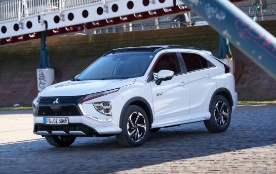 Das Kompakt-SUV von Mitsubishi ist jetzt größer, hübscher und bereit für die Zukunft. - Hübsch und elegant