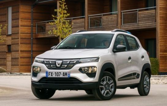 ERSTER TEST: DACIA SPRING - Rasanter kleiner Revoluzzer