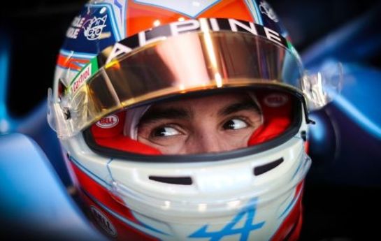 Esteban Ocon im Alpine-internen Duell gegen Fernando Alonso. Was den Franzosen gerade begeistert. - 