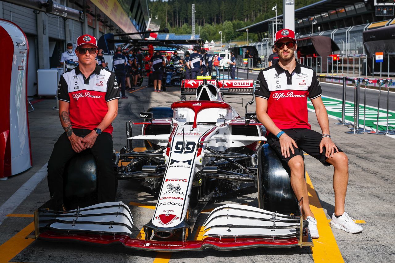 Seit 2019 waren Giovinazzi und Räikkönen das Alfa-Paar der Formel 1 – ab 2022 nehmen Bottas und Zhou Platz am Boliden. Und im Boliden.