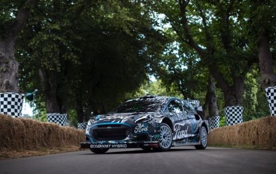 Die Rallye-WM macht sich fit für die Zukunft. Ab 2022 setzen auch die WRC-Geräte auf Hybrid. Das erste Auto der Zukunft: der Ford Puma Rally 1. - Puma statt Boomer