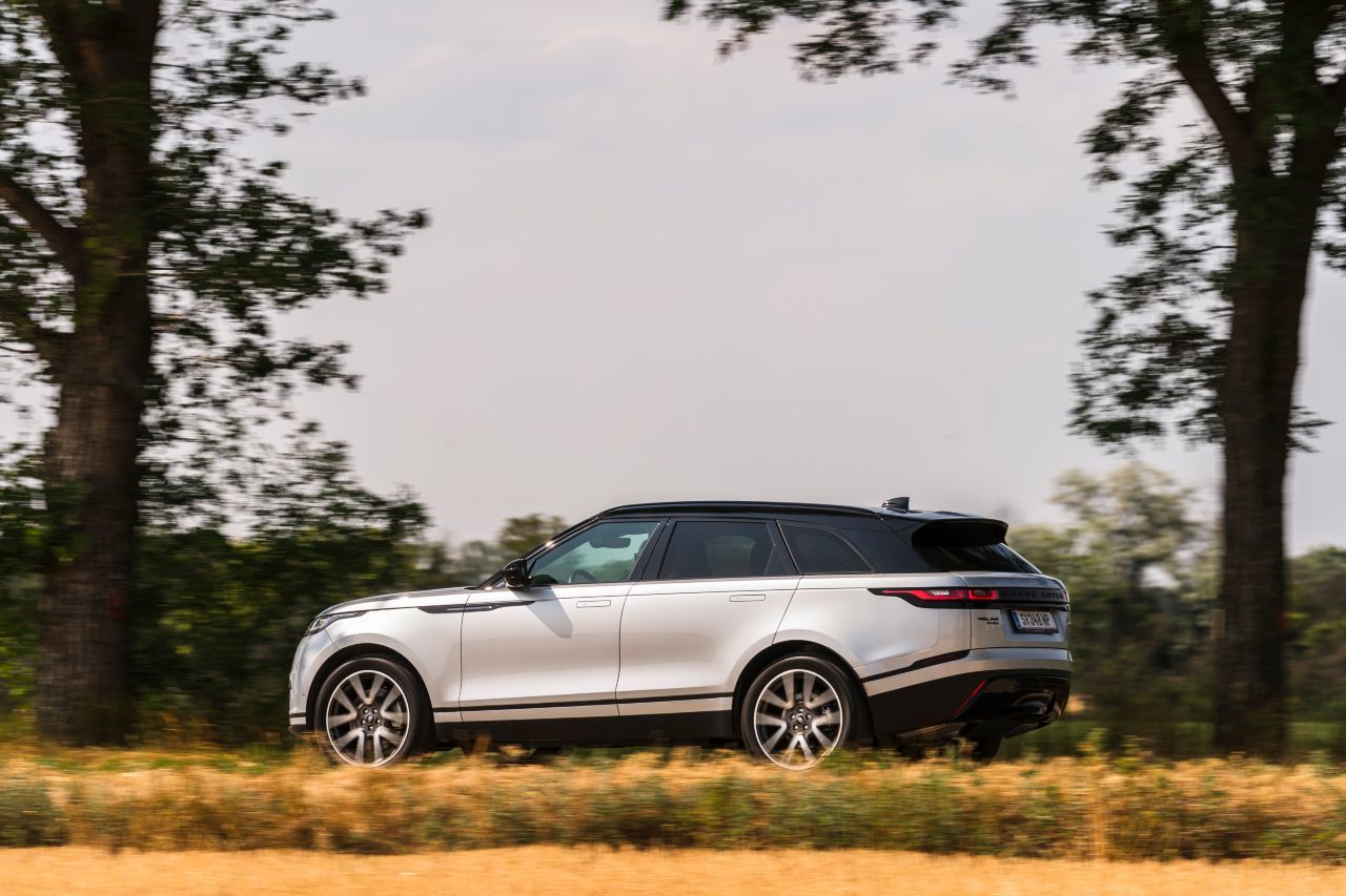 Imposantes Drehmoment: Der Velar macht Zwischensprints wie ein Sportwagen und scheint in jeder Situation genügend Kraft zu haben, um zuzulegen.