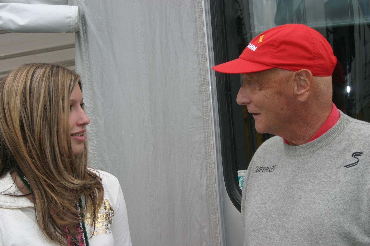 Treffen mit einer Formel-1-Legende: Niki Lauda und Bianca Steiner.