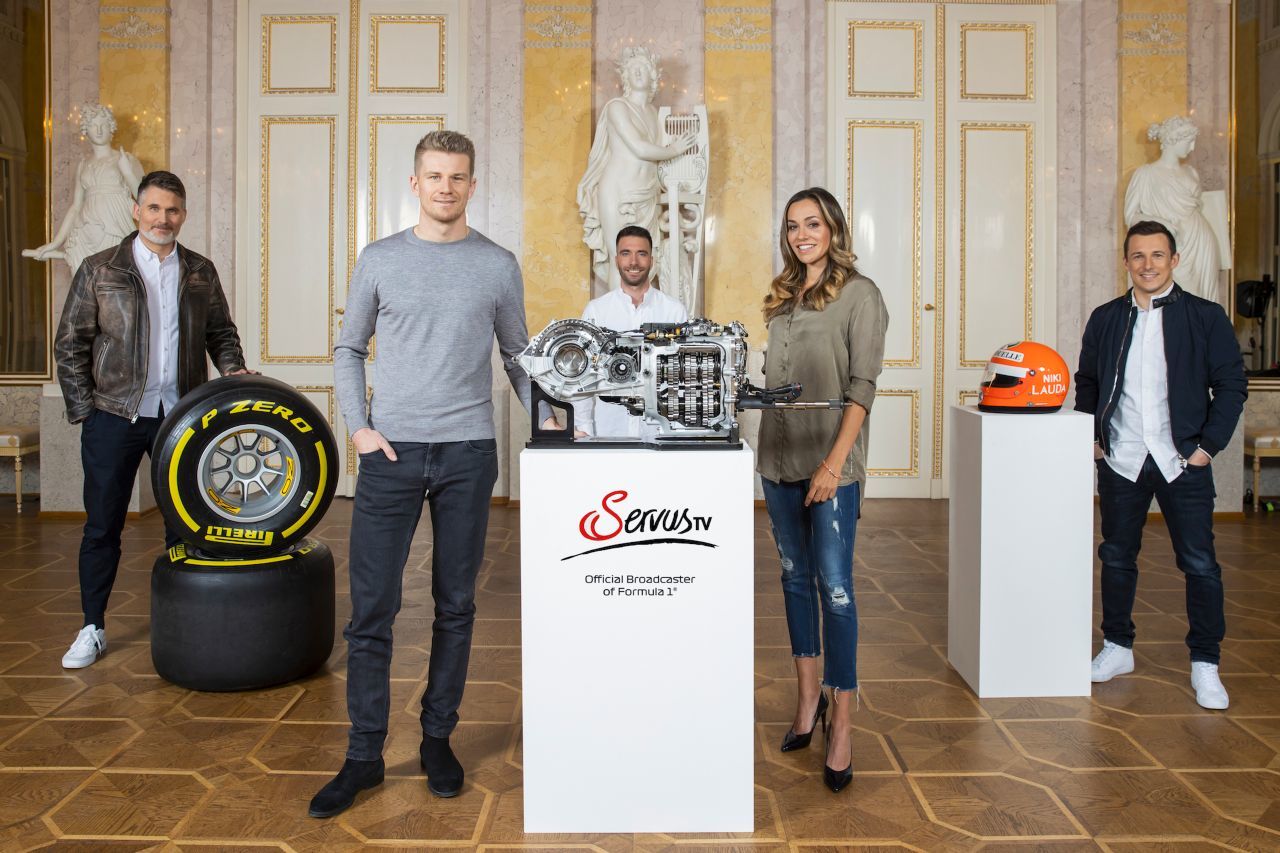 Klien als Teil des Formel-1-Teams von Servus TV.