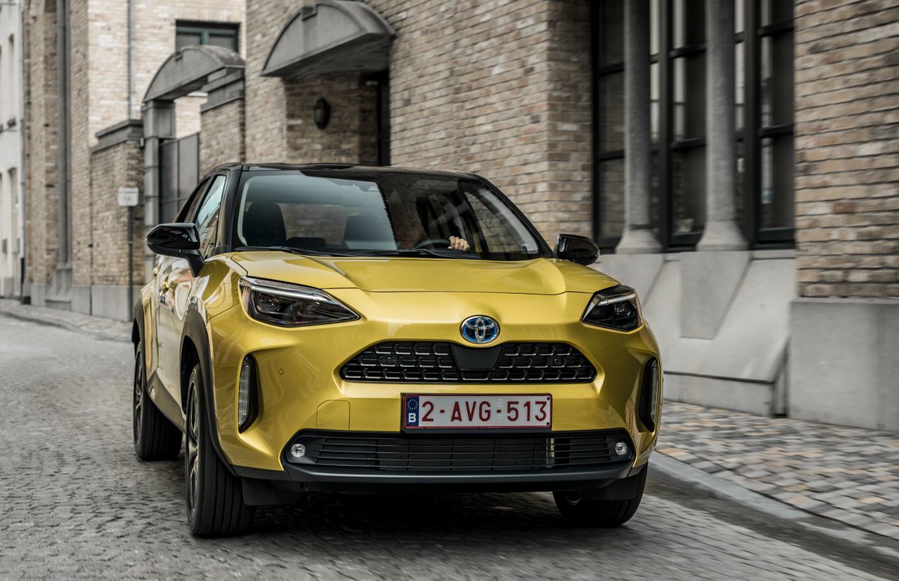 Bei den kleinen SUVs sind flotte Burschen wie Puma, Captur oder T-Cross unterwegs – der Yaris Cross fällt aber vielleicht noch ein wenig mehr auf.