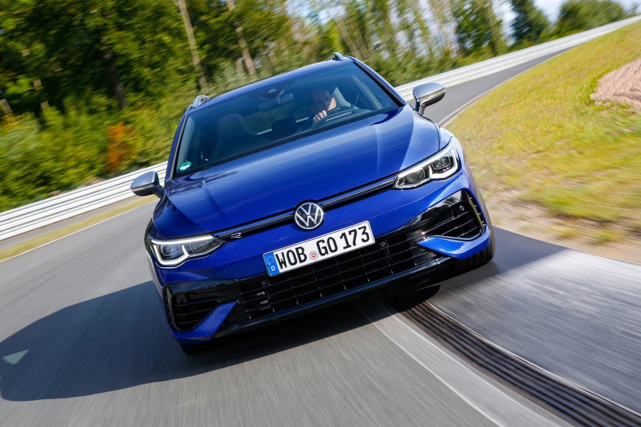 Bei „Special“ werden alle wesentlichen Antriebsparameter auf die Nordschleife und ähnlich anspruchsvolle Strecken ausgelegt…