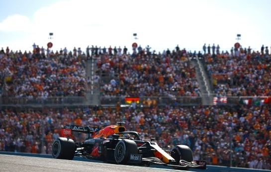 Die Formel 1 hat etwas geschafft, an dem sie fast ein dreiviertel Jahrhundert gescheitert ist: sie hat die USA erobert. - Das Wunder Formel 1