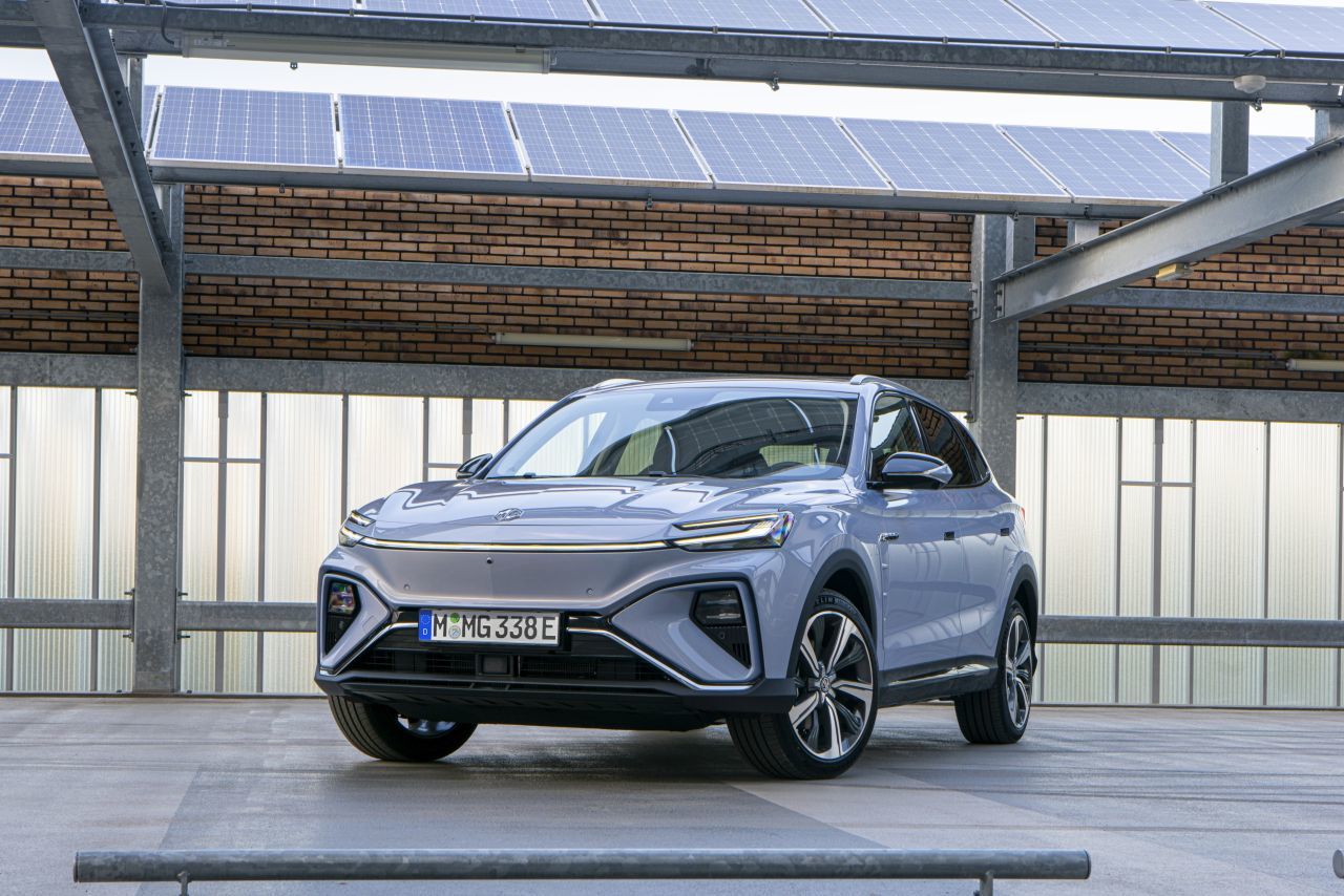 Fazit von Motorprofis-Tester Fabian Steiner: „Von Null auf Hundert – Newcomer MG zeigt mit seinem neuen Elektro-Flaggschiff gleich Premiumansätze.
