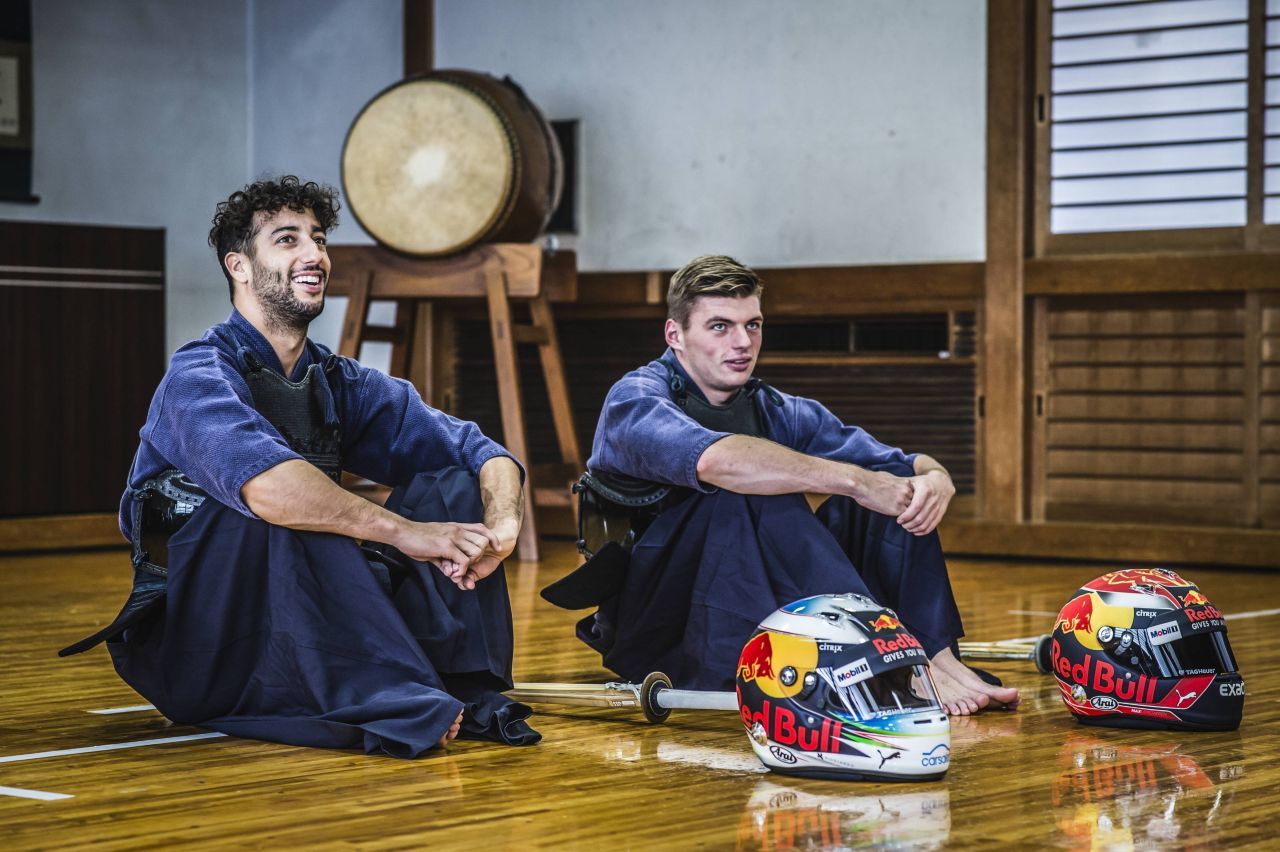 Abgesehen vom legendären Crash in Baku ging es zwischen Verstappen und Ricciardo meistens friedlich zu.
