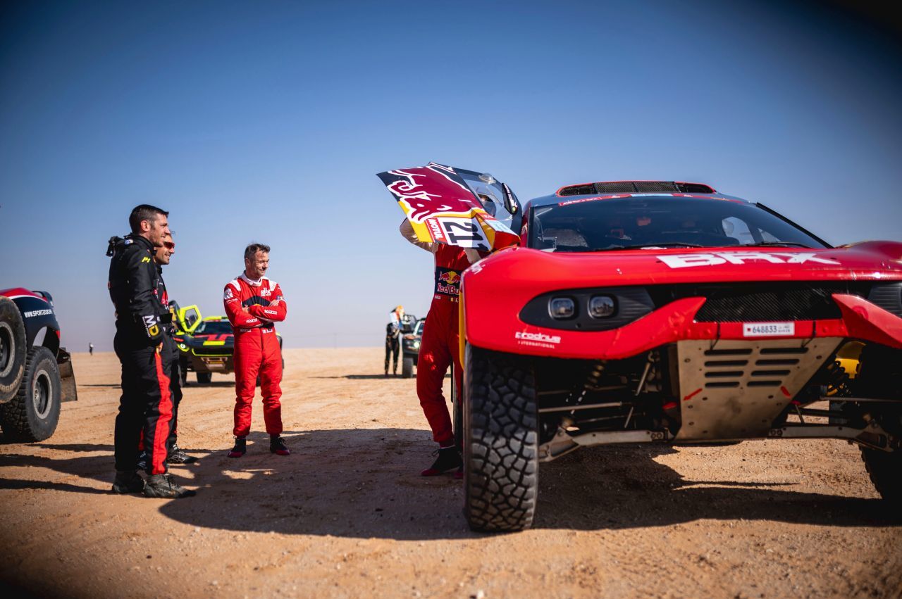 Sebastien Loeb gilt als der Größte.... okay, wenn man seinen Dakar-Boliden 