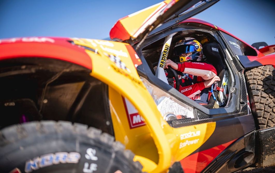 RALLYE DAKAR: SEBASTIEN LOEB