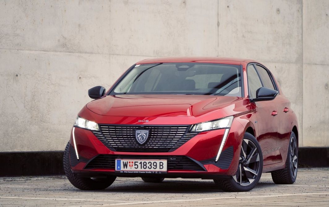 Peugeot 308 HYBRID 180