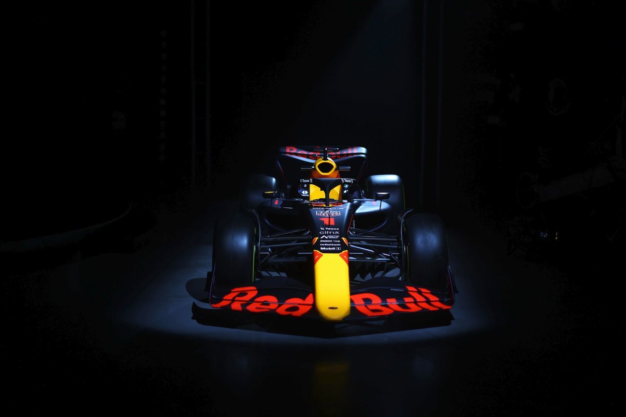 Red Bull RB18 – der Red Bull Racing für die Saison 2022. Diesmal von vorne.