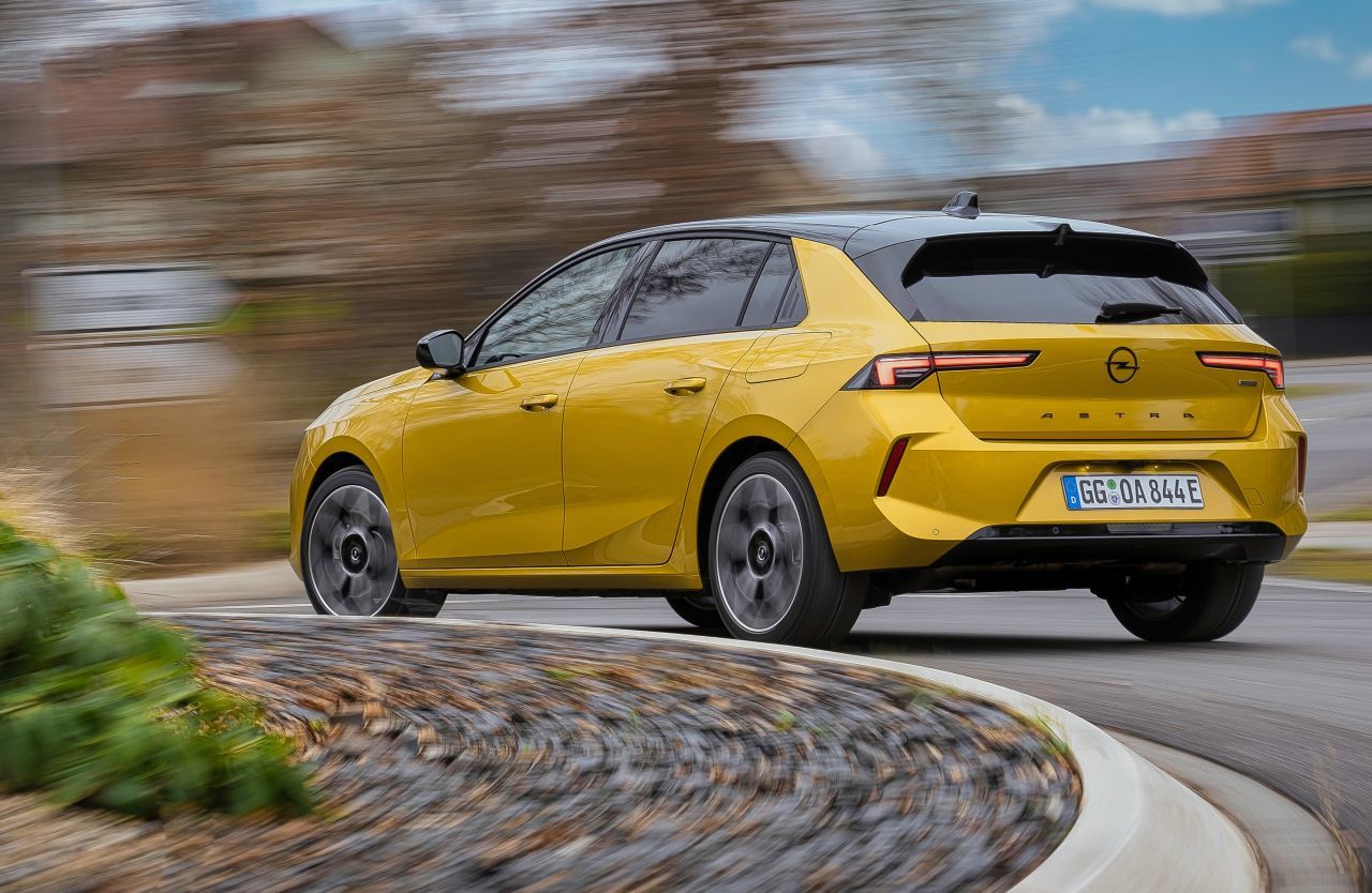 Mutiger Neustart: Der Opel Astra hängt die eigene Vergangenheit mit schnittigem Loook und ausgefeilter Aerodynamik ab.