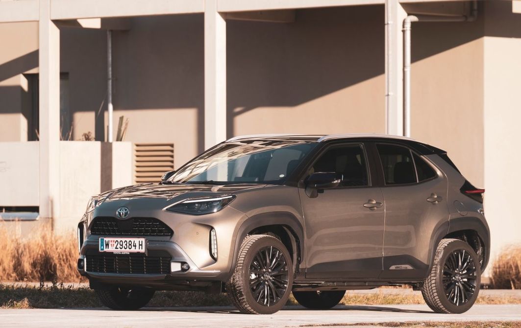 Toyota Yaris Cross GR Sport in den Startlöchern - SUV 4X4 - ALLRAD