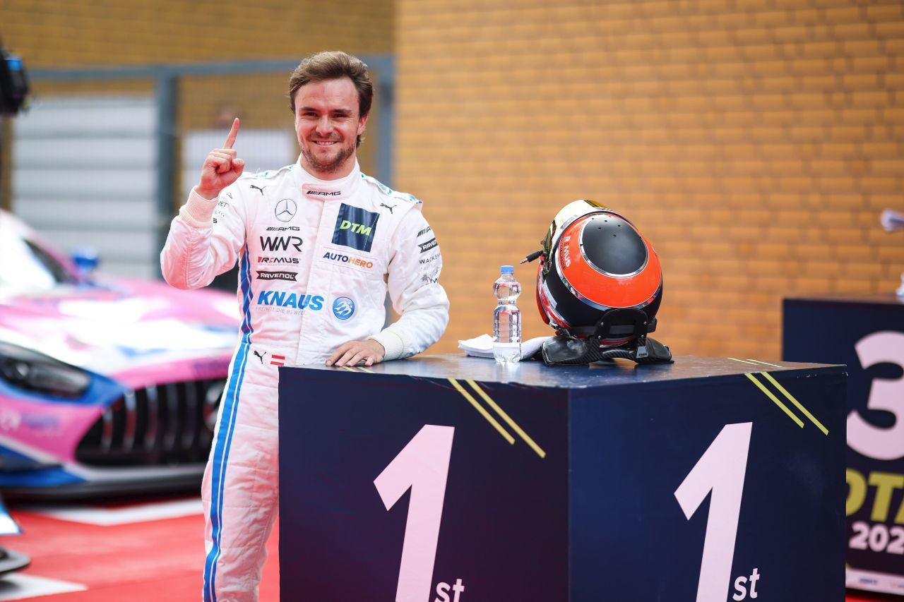 Lucas Auer jubelte am Samstag über eine weitere Pole-Position in seiner erfolgreichen DTM-Karriere.