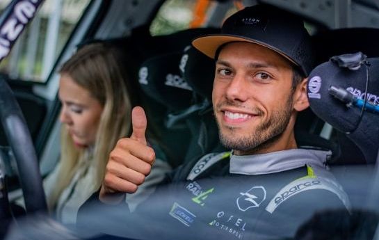 Fünf Rallyes, fünf Siege – Julian Wagner ist vorzeitig 2WD-Staatsmeister. Und nebenbei auch in Europa erfolgreich. - Opel-Asse auf Erfolgs-Kurs