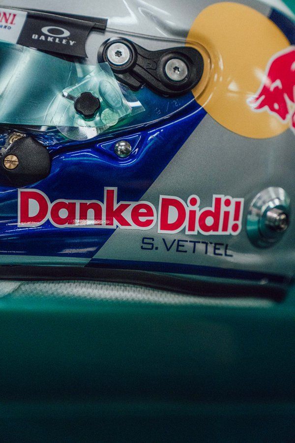 Vettels Helm, den er in Mexiko verwendete: Ein Dank an seinen Mentor und Mäzen Mateschitz.