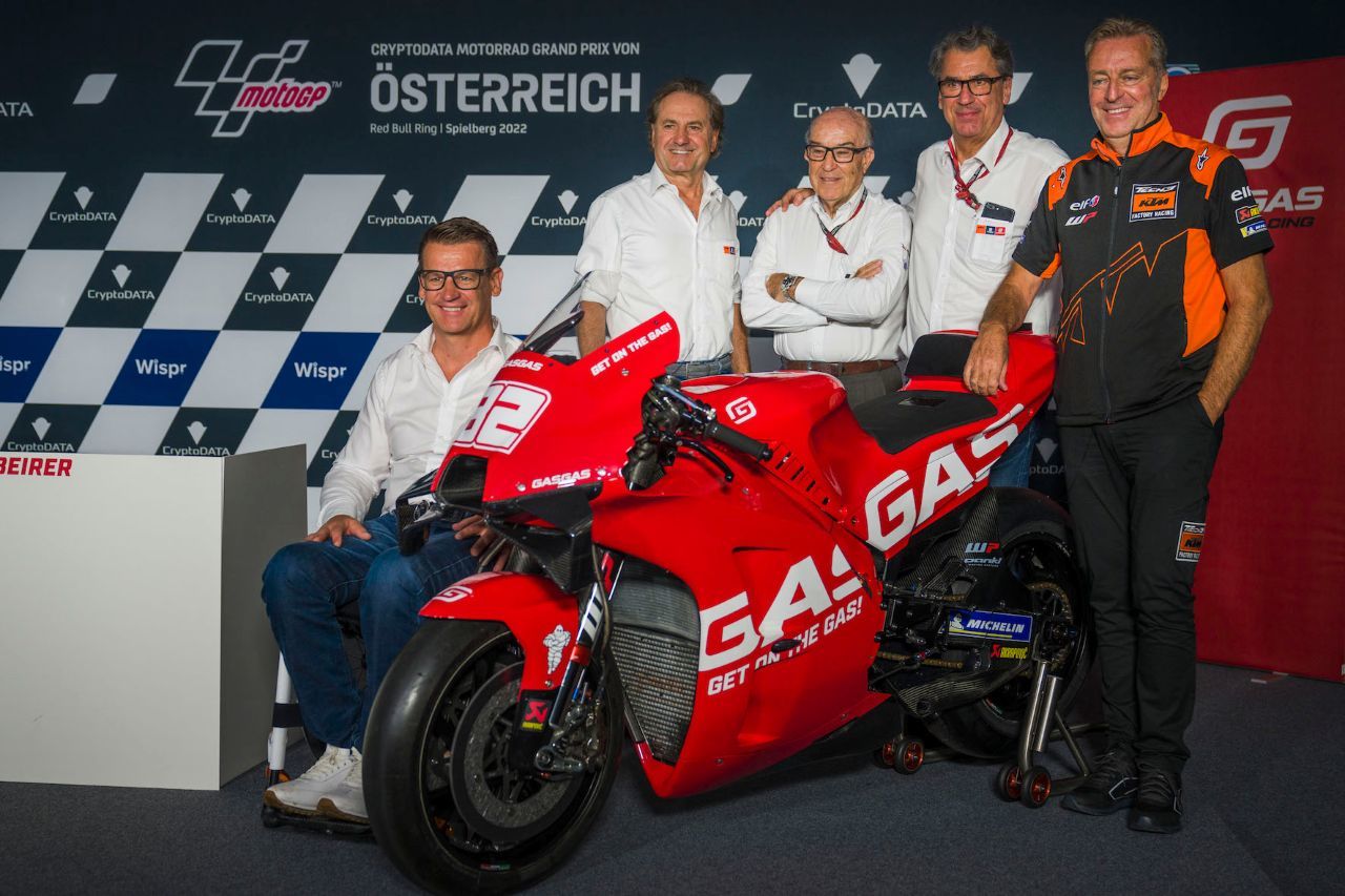 Ein großer Moment für Stefan Pierer und seine KTM-Family: Mit GasGas kommt eine zweite Marke in die Königsklasse.