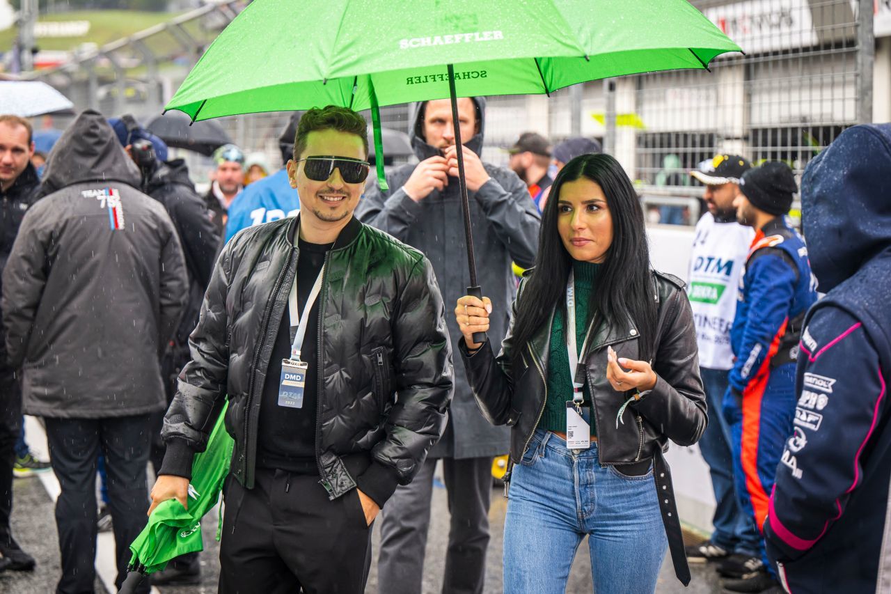 Hoher Besuch: Motorrad-Legende Jorge Lorenzo ist ein großer DTM-Fan, er sah sie die Rennen an beiden Tagen an.