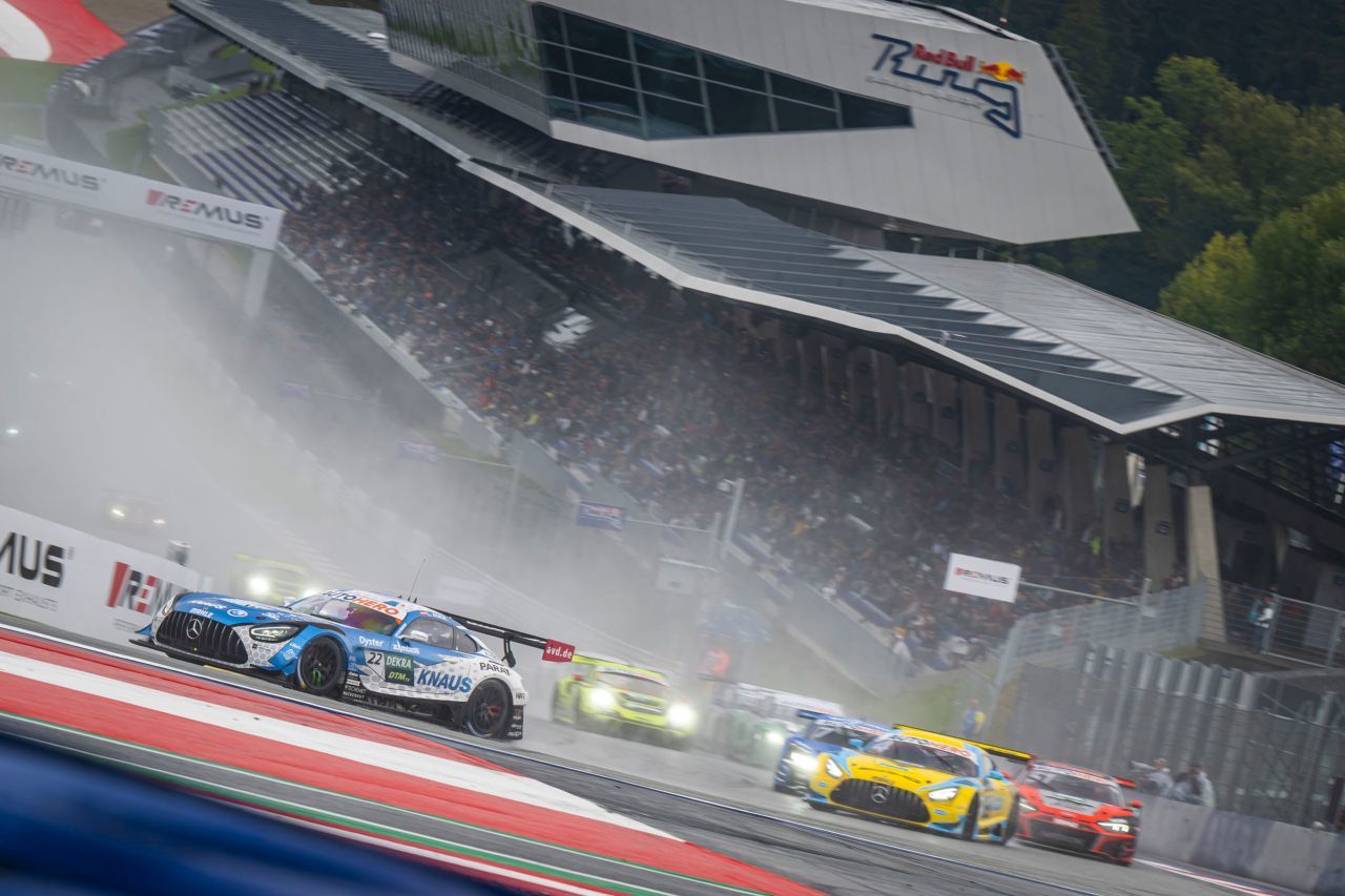 Lucas Auer rast am Ende von Platz 15 auf 6 – und ist nun als Zweiter voll im Titelrennen, wenn die DTM 2022 entschieden wird.