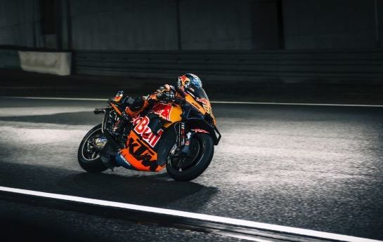 Österreichs MotoGP-Edelschmiede ist in Top-Form: Brad Binder rast in Motegi in Japan auf Platz 2. - KTM: Big in Japan