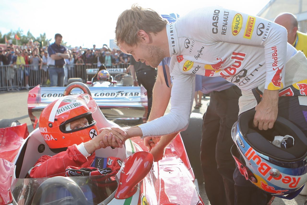 Lieblings-Rennfahrer in der Geschichte? Kathi setzt auf Lauda, Lena ist ein Vettel-Fan.