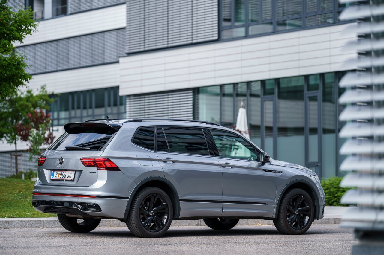 Der Auftritt der über 4,70 Meter langen XL-Version konnte es schon bisher mit der oberen SUV-Liga aufnehmen, jetzt kommen weitere …