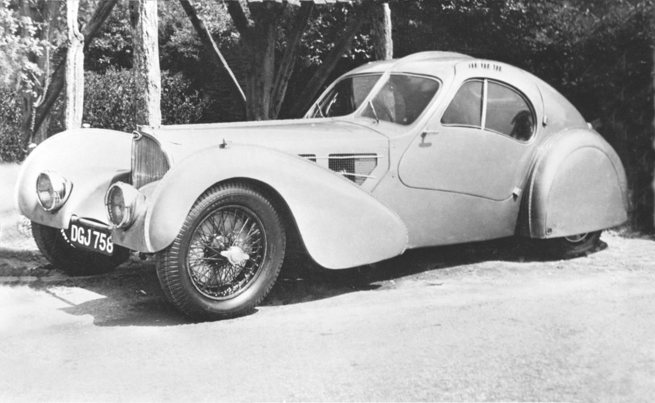 Ein Foto aus den 1930er-Jahren, als dieser Bugatti Type 57 SC Atlantic in Rothschild-Besitz war.