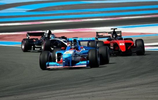 In Le Castellet startet mit Antonia Pizzonia und mit Jean Alesi, Rene Arnoux und Co. die spektakuläre BOSS GP 2023. Die wichtigsten Fakten zur Saison. - Formel-1-Stars:Das  ist die BOSS GP 2023
