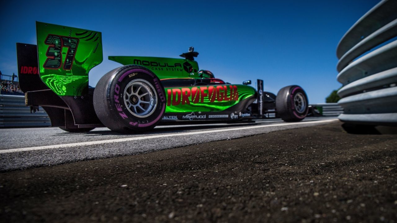 Pirelli ist auch 2023 als Reifen-Ausrüster an Board der BOSS GP.