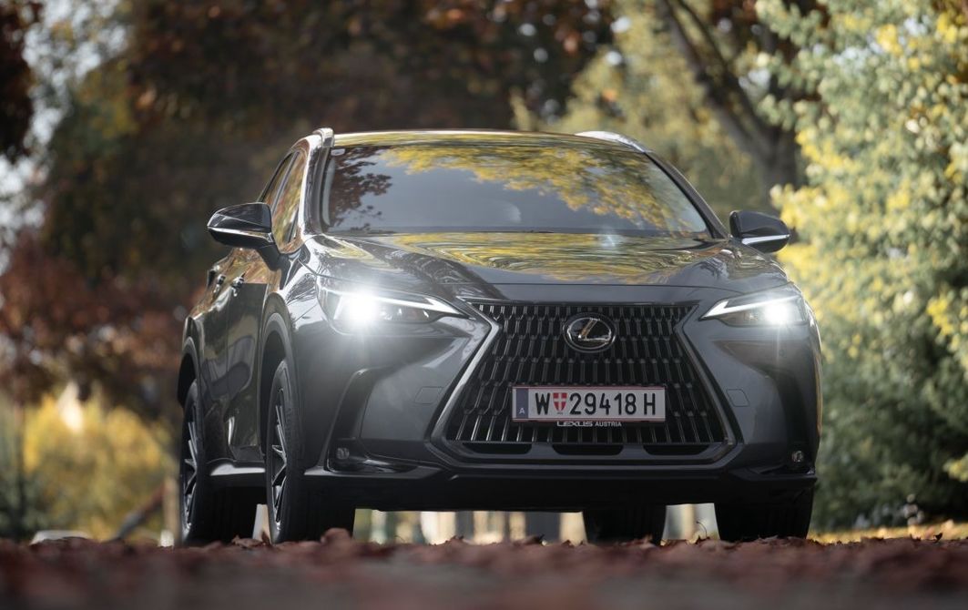 Test: Lexus NX 450h+