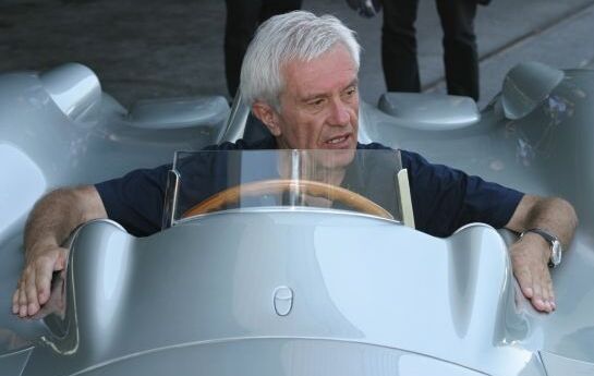 Helmut Zwickl ist einer der größten Reporter-Ikonen der Formel-1-Geschichte. Und gemeinsam mit Michael Glöckner Erfinder und Chef der Ennstal Classic. - Helmut Zwickl, Reporter-Legende & Classic-Miterfinder