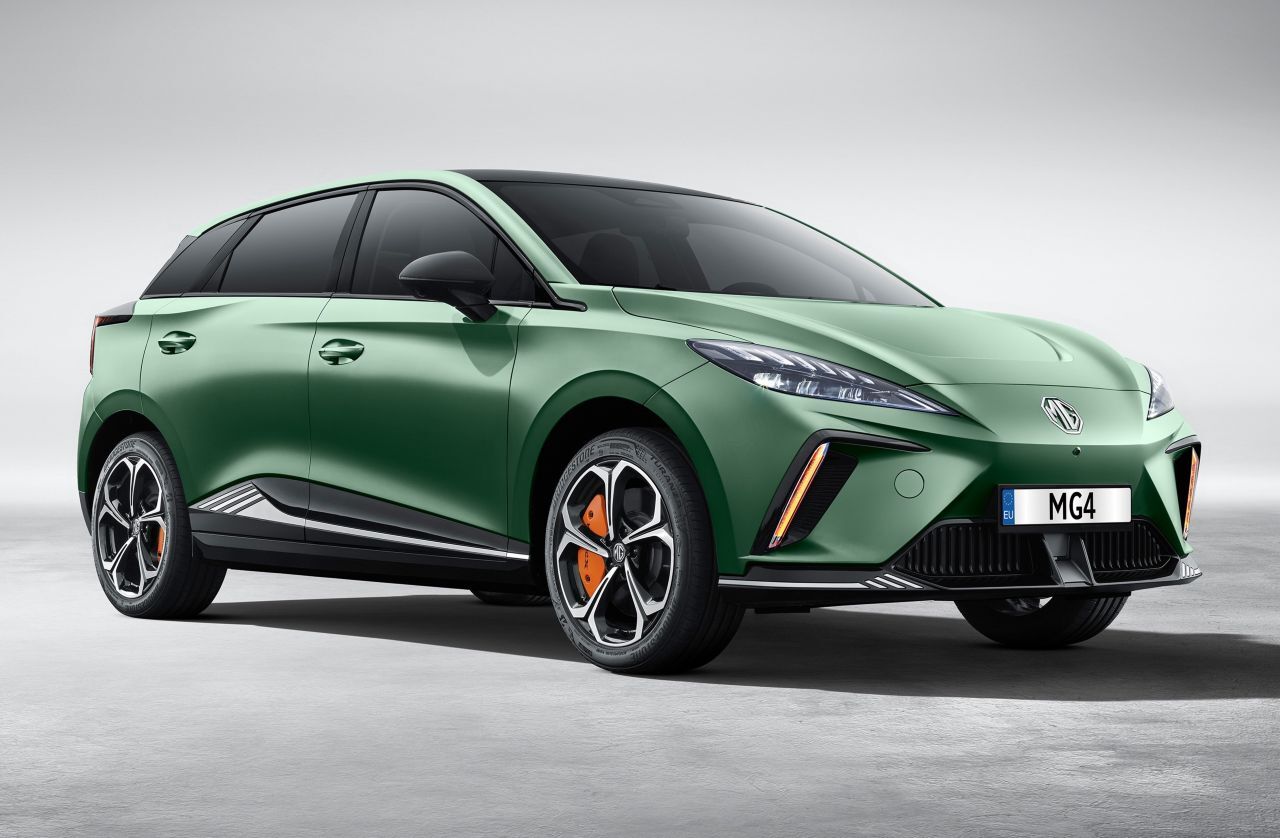 Beim MG4 sind Kundenpreise ab 28.590 Euro möglich, beim 435 PS starken Allradmodell MG4 XPower 41.590 Euro (nach Abzug der Förderung).