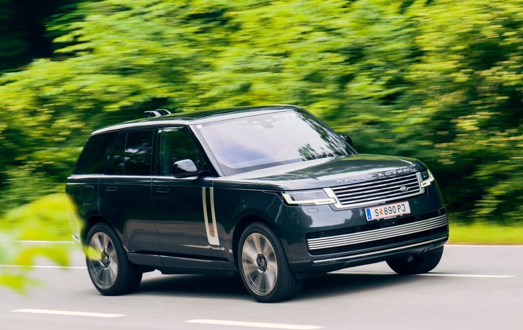 Range Rover P510e SV